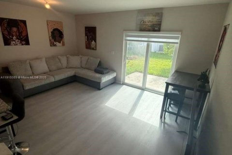 Villa ou maison à vendre à Florida City, Floride: 3 chambres, 132.39 m2 № 1971568 - photo 4