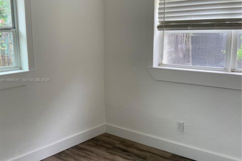 Casa en venta en Miami Gardens, Florida, 3 dormitorios, 188.87 m2 № 2055577 - foto 20