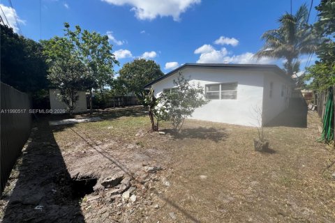 Casa en venta en Miami Gardens, Florida, 3 dormitorios, 188.87 m2 № 2055577 - foto 23