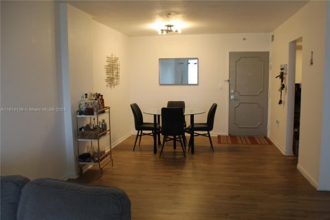 Condo in Aventura, Florida, 2 bedrooms  № 1780174 - photo 5