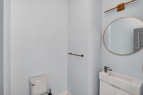 Townhouse in HARMONY AT LAKEWOOD RANCH in Bradenton, Florida 3 bedrooms, 140.47 sq.m. № 2197126 - photo 8