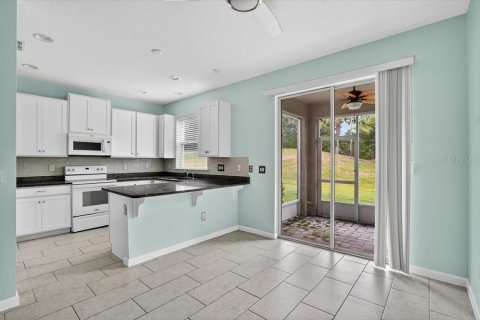 Townhouse in HARMONY AT LAKEWOOD RANCH in Bradenton, Florida 3 bedrooms, 140.47 sq.m. № 2197126 - photo 9