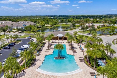 Townhouse in HARMONY AT LAKEWOOD RANCH in Bradenton, Florida 3 bedrooms, 140.47 sq.m. № 2197126 - photo 30