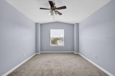 Townhouse in HARMONY AT LAKEWOOD RANCH in Bradenton, Florida 3 bedrooms, 140.47 sq.m. № 2197126 - photo 20