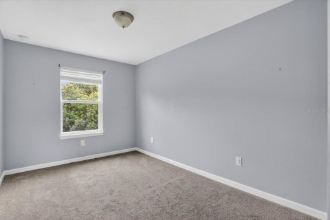 Townhouse in HARMONY AT LAKEWOOD RANCH in Bradenton, Florida 3 bedrooms, 140.47 sq.m. № 2197126 - photo 18