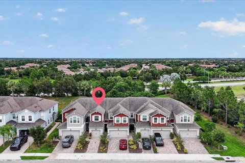 Townhouse in HARMONY AT LAKEWOOD RANCH in Bradenton, Florida 3 bedrooms, 140.47 sq.m. № 2197126 - photo 3