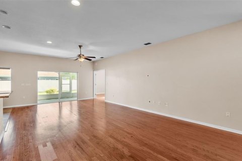 House in Lakeland, Florida 5 bedrooms, 265.33 sq.m. № 1804107 - photo 16