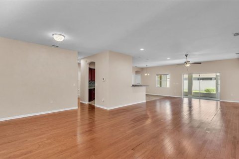 House in Lakeland, Florida 5 bedrooms, 265.33 sq.m. № 1804107 - photo 14