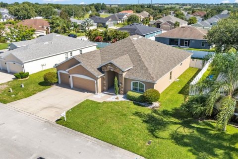 House in Lakeland, Florida 5 bedrooms, 265.33 sq.m. № 1804107 - photo 4