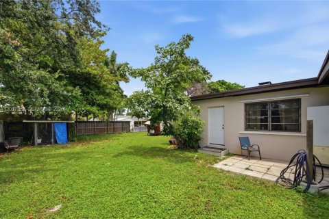 House in Cutler Bay, Florida 3 bedrooms, 134.52 sq.m. № 2083976 - photo 30