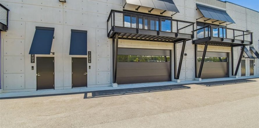 Propiedad comercial en Tampa, Florida 133.31 m2 № 1870760