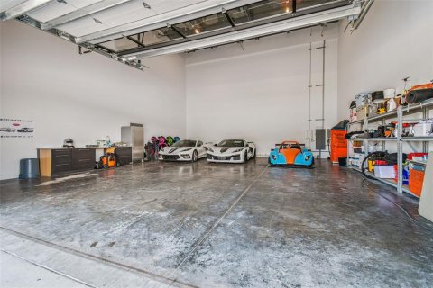 Propiedad comercial en venta en Tampa, Florida, 133.31 m2 № 1870760 - foto 10