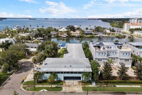 Condo in Clearwater, Florida, 2 bedrooms № 2361158 - photo 4