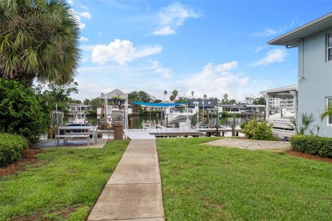 Condo in Clearwater, Florida, 2 bedrooms № 2361158 - photo 7