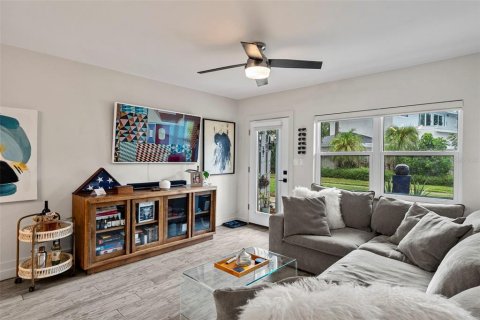 Condo in Clearwater, Florida, 2 bedrooms № 2361158 - photo 12