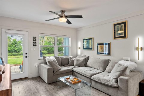 Condo in Clearwater, Florida, 2 bedrooms № 2361158 - photo 10