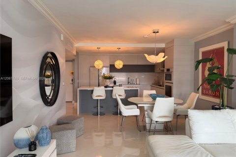 Copropriété à louer à Sunny Isles Beach, Floride: 2 chambres, 92.9 m2 № 2294288 - photo 4