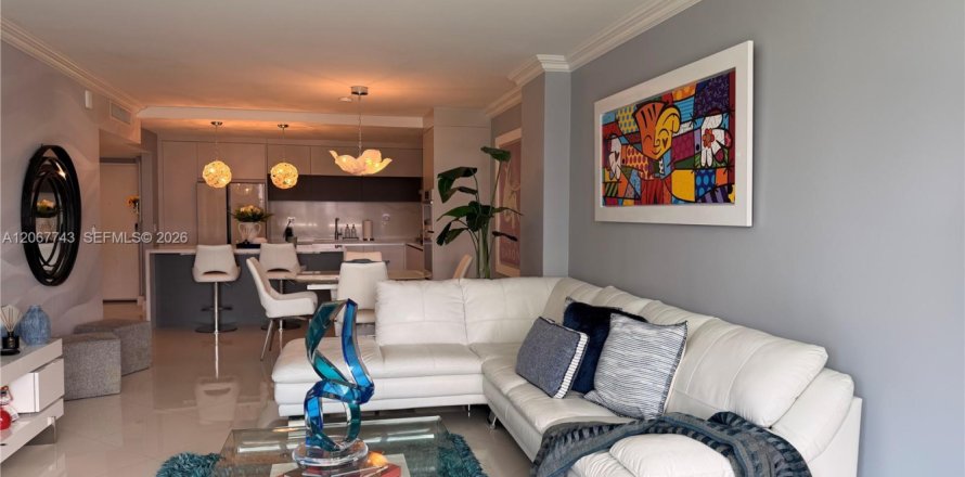 Condo à Sunny Isles Beach, Floride, 2 chambres  № 2294288