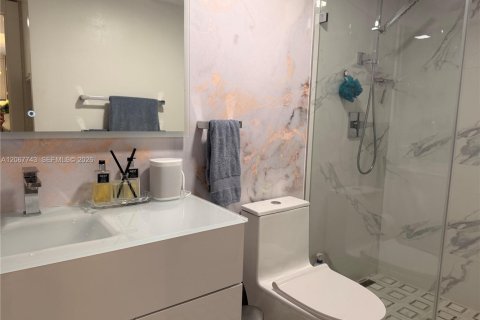 Copropriété à louer à Sunny Isles Beach, Floride: 2 chambres, 92.9 m2 № 2294288 - photo 14