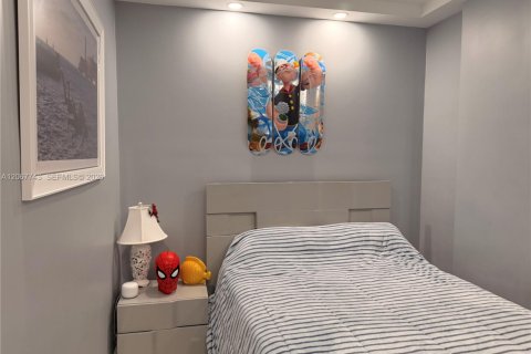 Copropriété à louer à Sunny Isles Beach, Floride: 2 chambres, 92.9 m2 № 2294288 - photo 17
