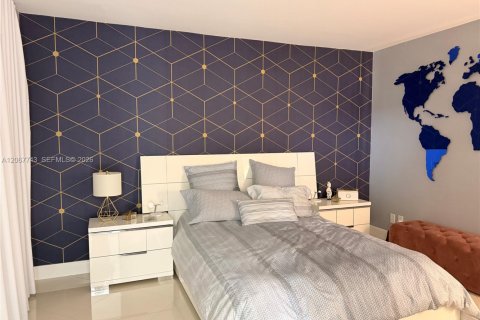 Copropriété à louer à Sunny Isles Beach, Floride: 2 chambres, 92.9 m2 № 2294288 - photo 9