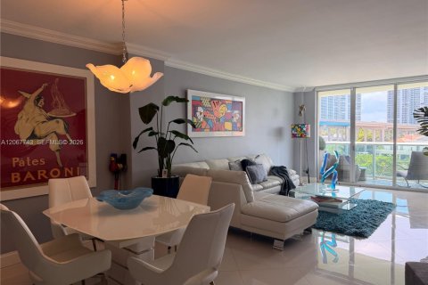 Copropriété à louer à Sunny Isles Beach, Floride: 2 chambres, 92.9 m2 № 2294288 - photo 8
