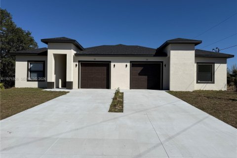 Villa ou maison à Punta Gorda, Floride 3 chambres, 111.48 m2 № 2040363