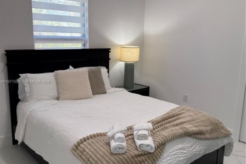 Снять в аренду виллу или дом в Пунта-Горда, Флорида 3 спальни, 111.48м2, № 2040363 - фото 18