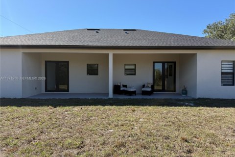 Снять в аренду виллу или дом в Пунта-Горда, Флорида 3 спальни, 111.48м2, № 2040363 - фото 17