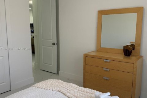 Снять в аренду виллу или дом в Пунта-Горда, Флорида 3 спальни, 111.48м2, № 2040363 - фото 25