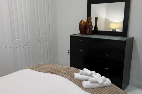 Снять в аренду виллу или дом в Пунта-Горда, Флорида 3 спальни, 111.48м2, № 2040363 - фото 19