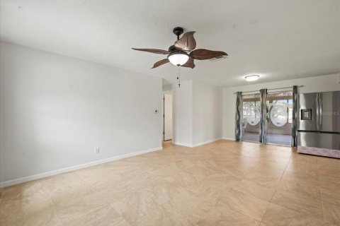 House in Hernando Beach, Florida 3 bedrooms, 113.15 sq.m. № 1823247 - photo 4