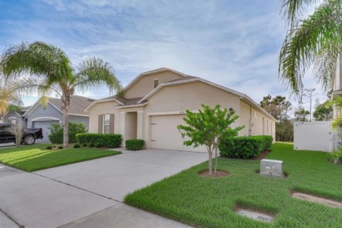 House in New Smyrna Beach, Florida 4 bedrooms, 182.18 sq.m. № 2235550