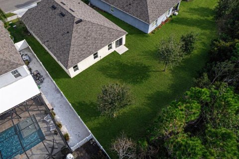 House in New Smyrna Beach, Florida 4 bedrooms, 182.18 sq.m. № 2235550 - photo 5
