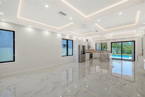 House in Sarasota, Florida 4 bedrooms, 276.48 sq.m. № 2199472 - photo 13