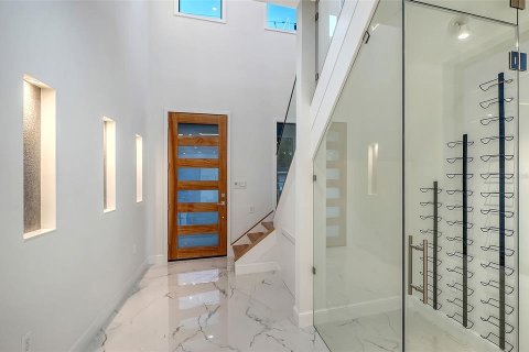 House in Sarasota, Florida 4 bedrooms, 276.48 sq.m. № 2199472 - photo 24