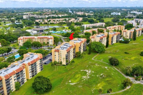 Купить кондоминиум в Лодерхилл, Флорида 3 спальни, 147.06м2, № 2061149 - фото 24