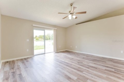 Villa ou maison à louer à Sanford, Floride: 3 chambres, 116.96 m2 № 2437264 - photo 5