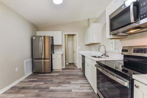 Villa ou maison à louer à Sanford, Floride: 3 chambres, 116.96 m2 № 2437264 - photo 6