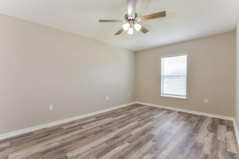 Villa ou maison à louer à Sanford, Floride: 3 chambres, 116.96 m2 № 2437264 - photo 8