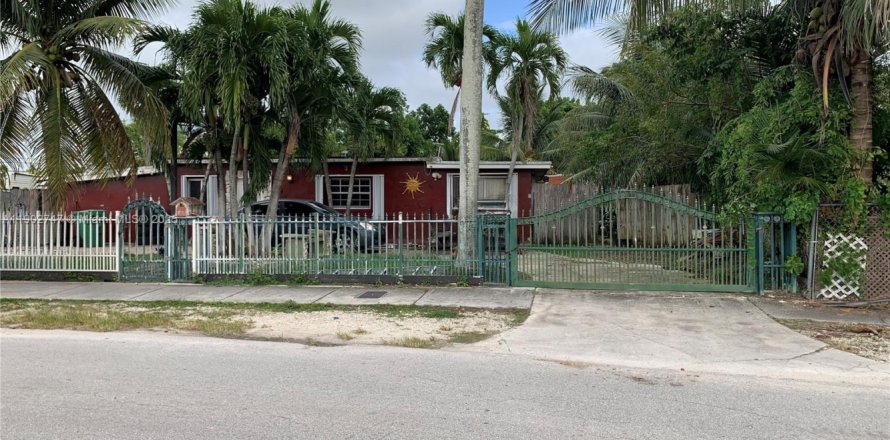 Дом в Хомстед, Флорида 3 спальни, 132.66м2 № 1953058