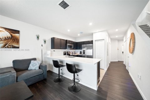 Townhouse in Florida City, Florida 3 bedrooms, 128.21 sq.m. № 2009855