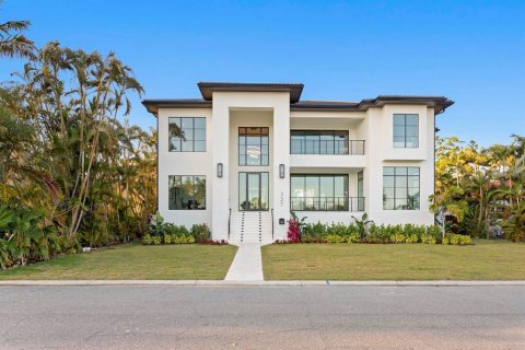 Villa ou maison à Saint Petersburg, Floride 5 chambres, 579.62 m2 № 2095629