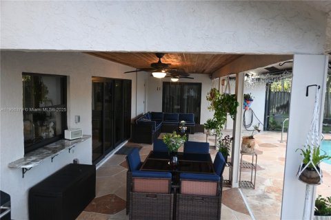 Снять в аренду виллу или дом в Веллингтон, Флорида 4 спальни, 198.81м2, № 1963479 - фото 20