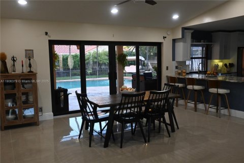 Снять в аренду виллу или дом в Веллингтон, Флорида 4 спальни, 198.81м2, № 1963479 - фото 9