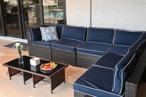 Снять в аренду виллу или дом в Веллингтон, Флорида 4 спальни, 198.81м2, № 1963479 - фото 22