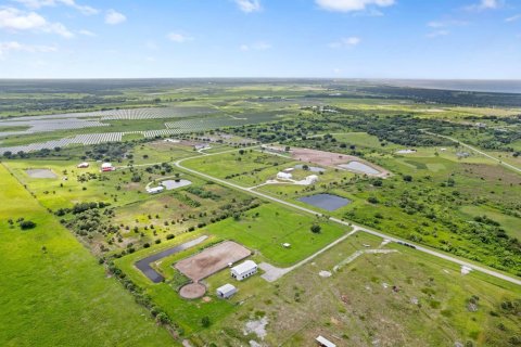 Villa ou maison à vendre à Okeechobee, Floride: 3 chambres, 214.33 m2 № 2186515 - photo 25