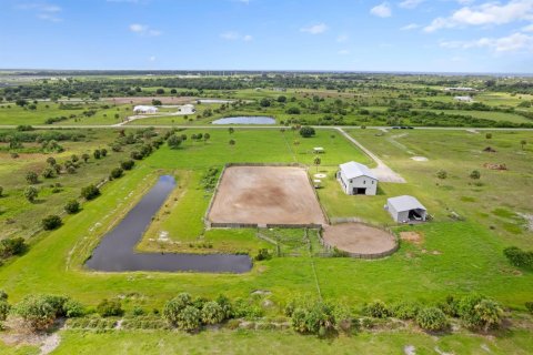 Villa ou maison à vendre à Okeechobee, Floride: 3 chambres, 214.33 m2 № 2186515 - photo 7