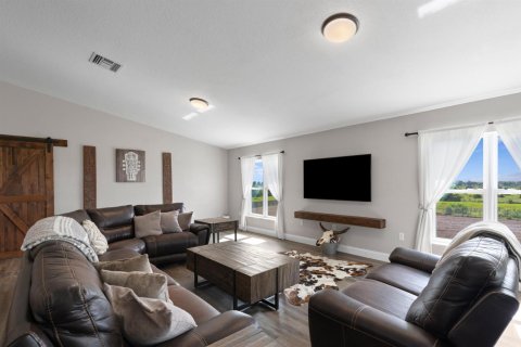 Villa ou maison à vendre à Okeechobee, Floride: 3 chambres, 214.33 m2 № 2186515 - photo 11
