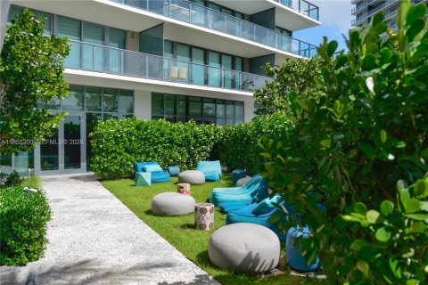 Copropriété à vendre à Miami, Floride: 2 chambres, 111.3 m2 № 2008866 - photo 28